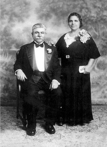 Rosario & Gaetana Arenella 1932